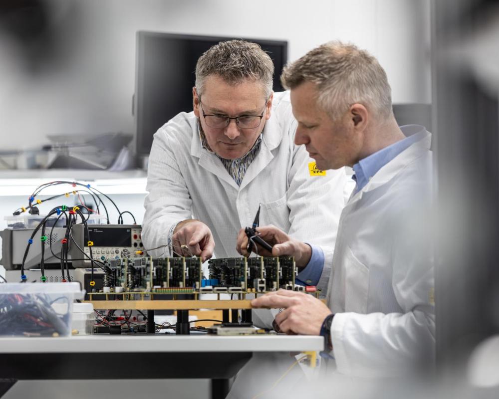 VDL Groep strengthens its position in electronics with Sintecs acquisition